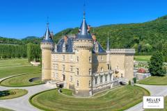 Monument historique : le château de Cornod, noble héritage du Jura