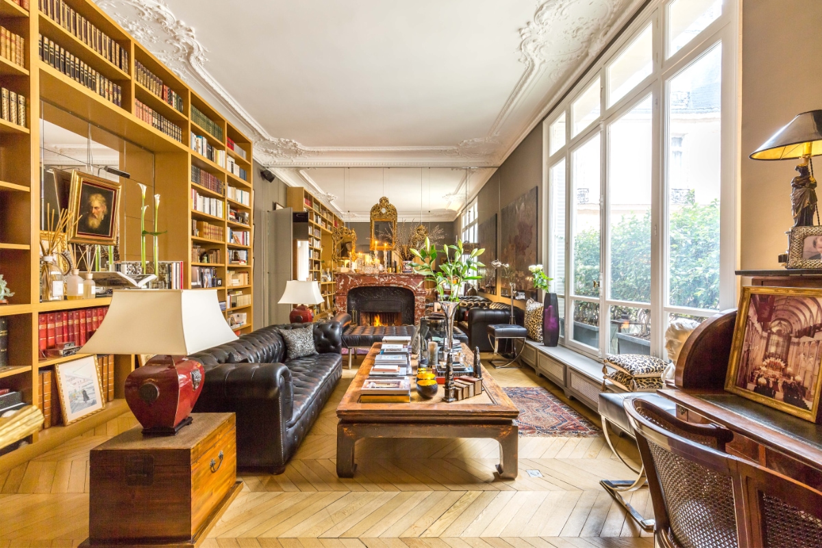 Apartment avenue d'Iéna salon-library
