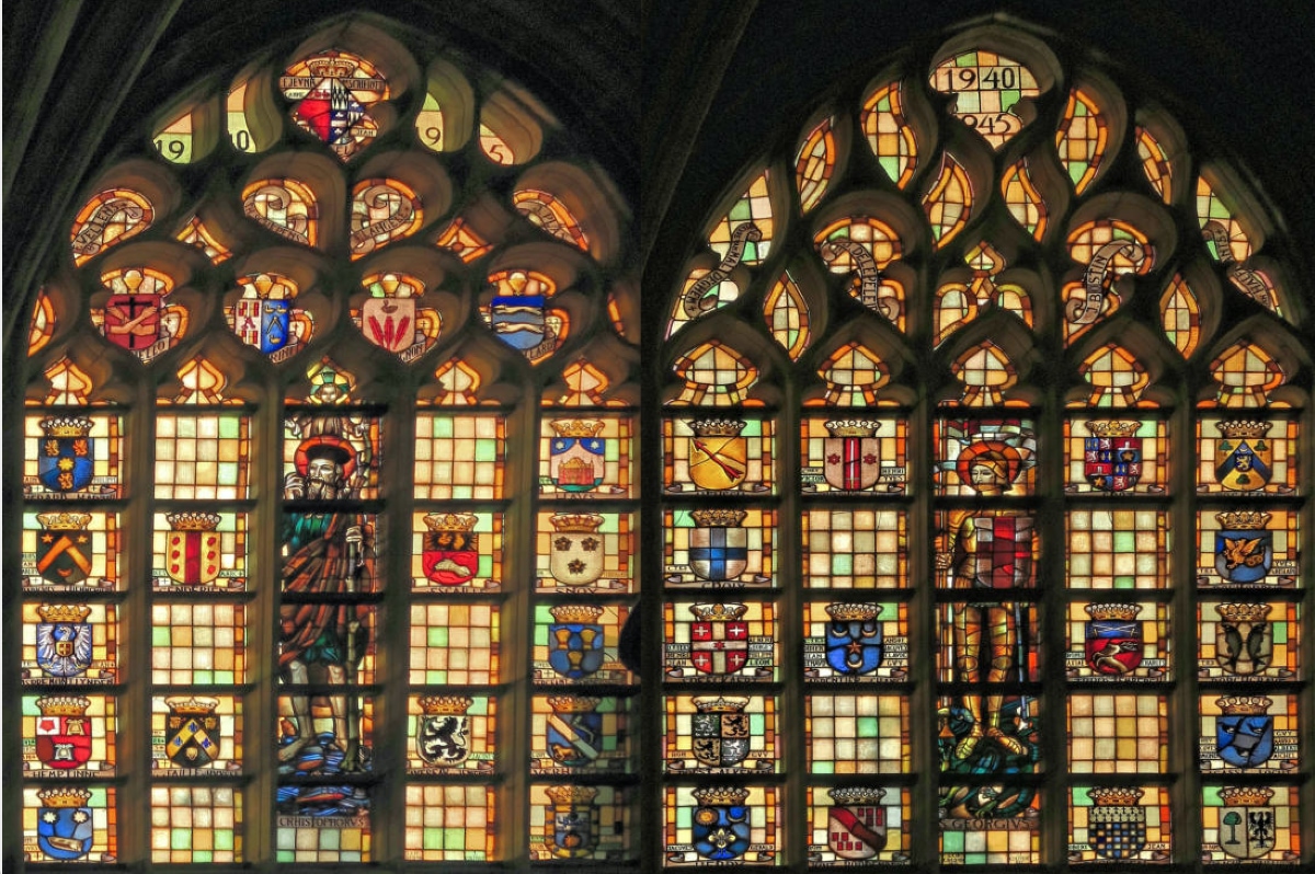 Bruxelles, Notre-Dame du Sablon church stained glass windows in the sun