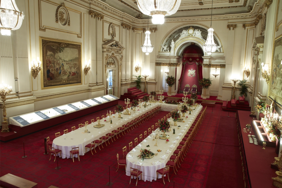 Buckingham Palace dining room