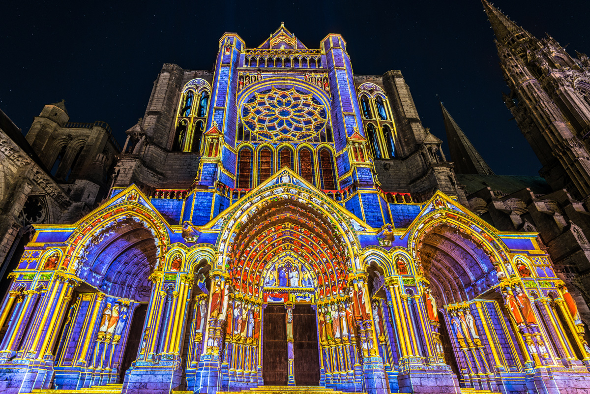 Chartres en Lumières cathédrale vue de face