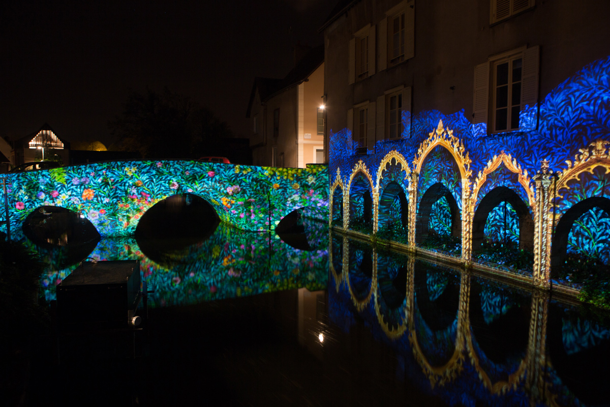 Chartres in Lights pont sur l'Eure bridge