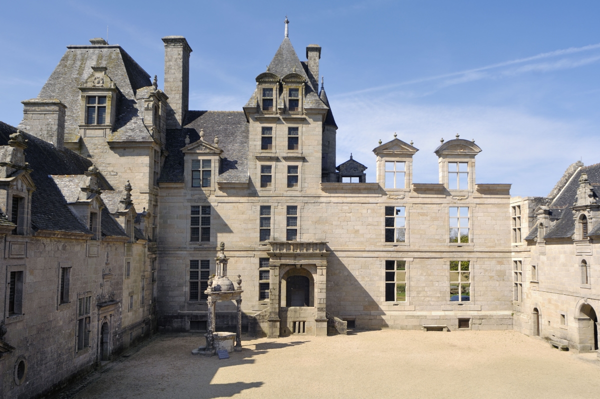 Château de Kerjean cour intérieure