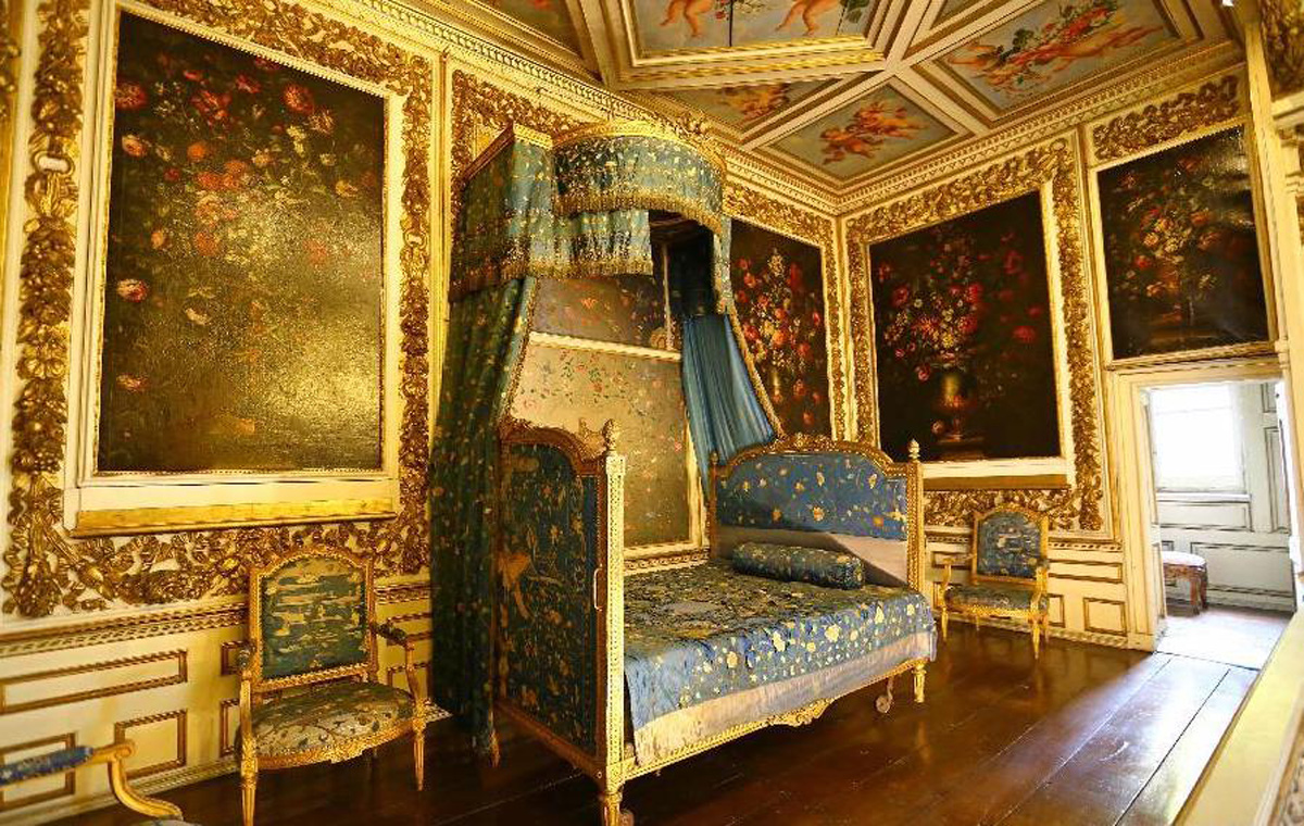 Modave Castle bedroom - Belgium