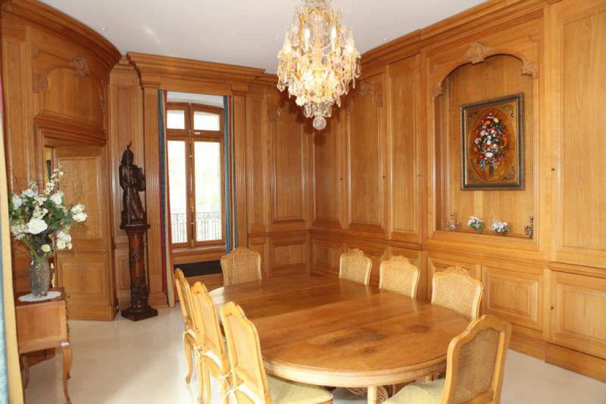 Château les Bréviaires wood dining room - Bréviaires