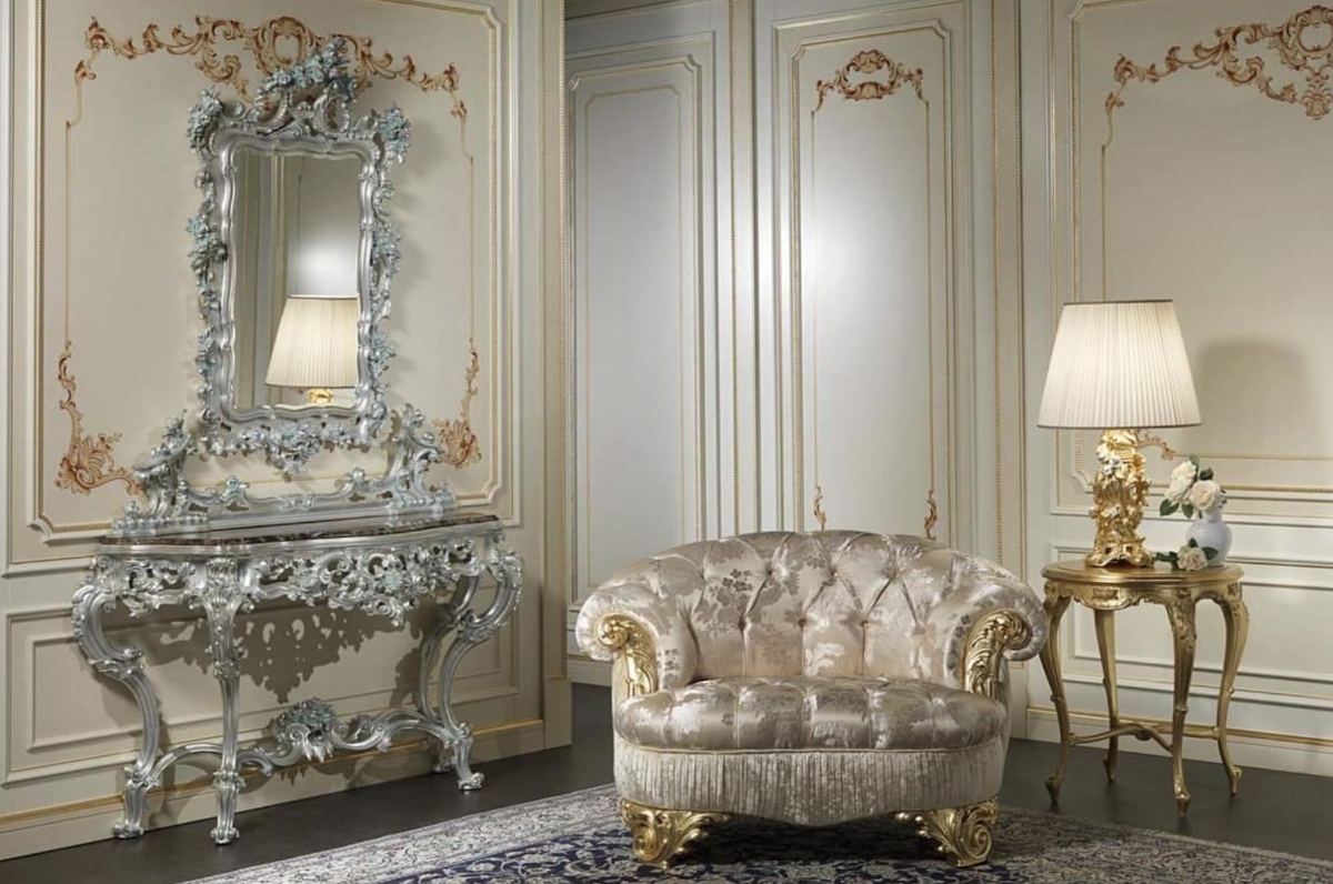 Console baroque et miroir argenté