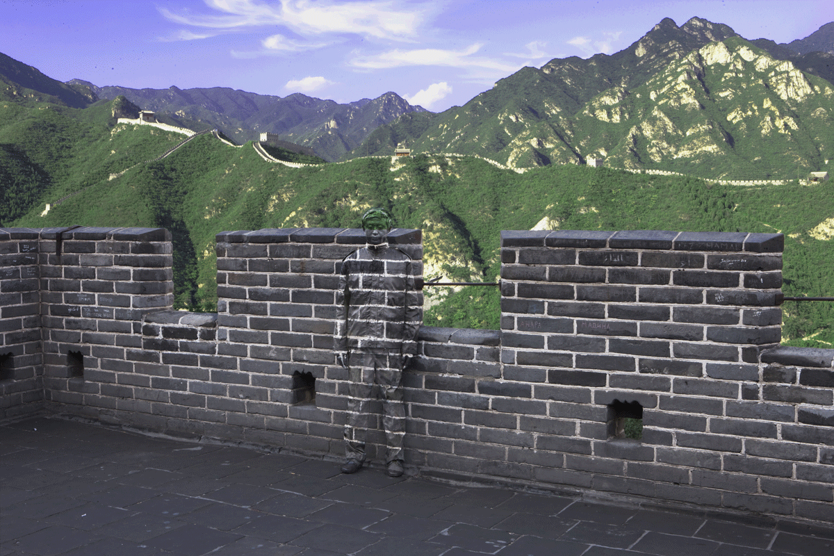 Liu Bolin la Grande Muraille de Chine
