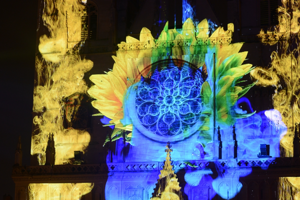 Fête des Lumières de Lyon illumination de la cathédrale