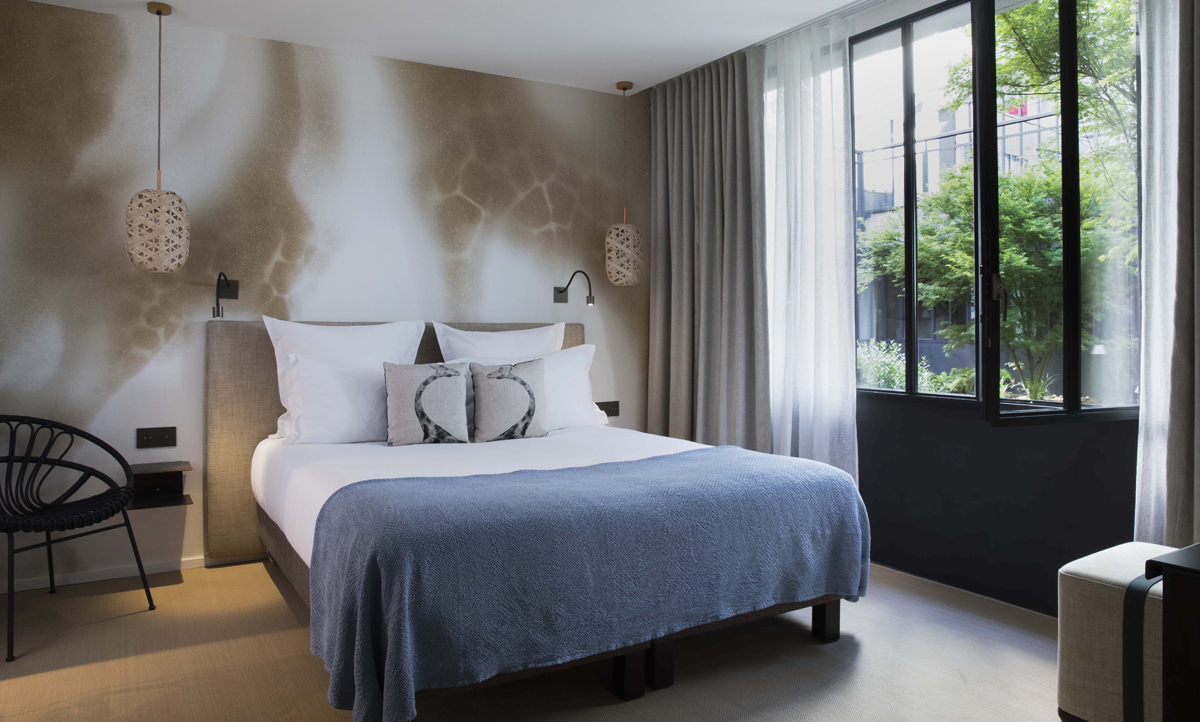 Hôtel les Deux Girafes bedroom