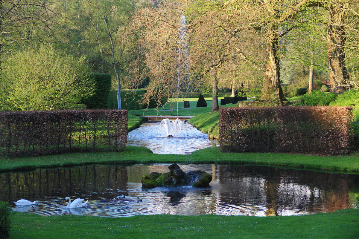 Annevoie gardens pond