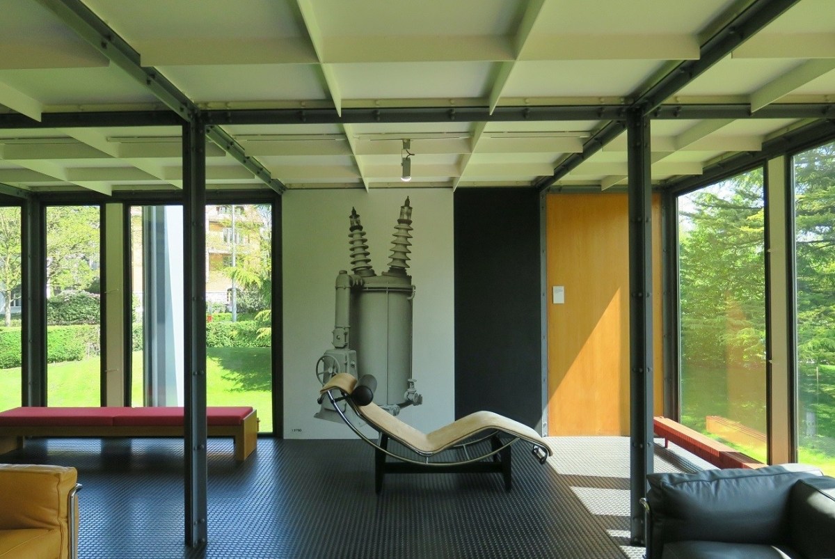 Pavilion Le Corbusier salon