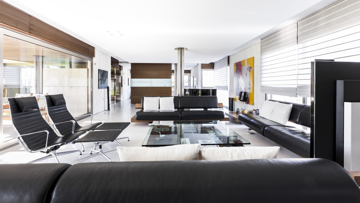 three-floor apartment Madrid - living room