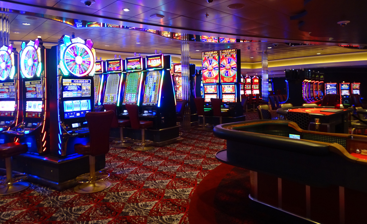 Symphony of the Seas  casino