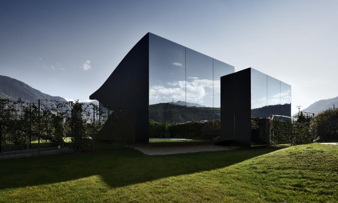 The Mirror Houses
