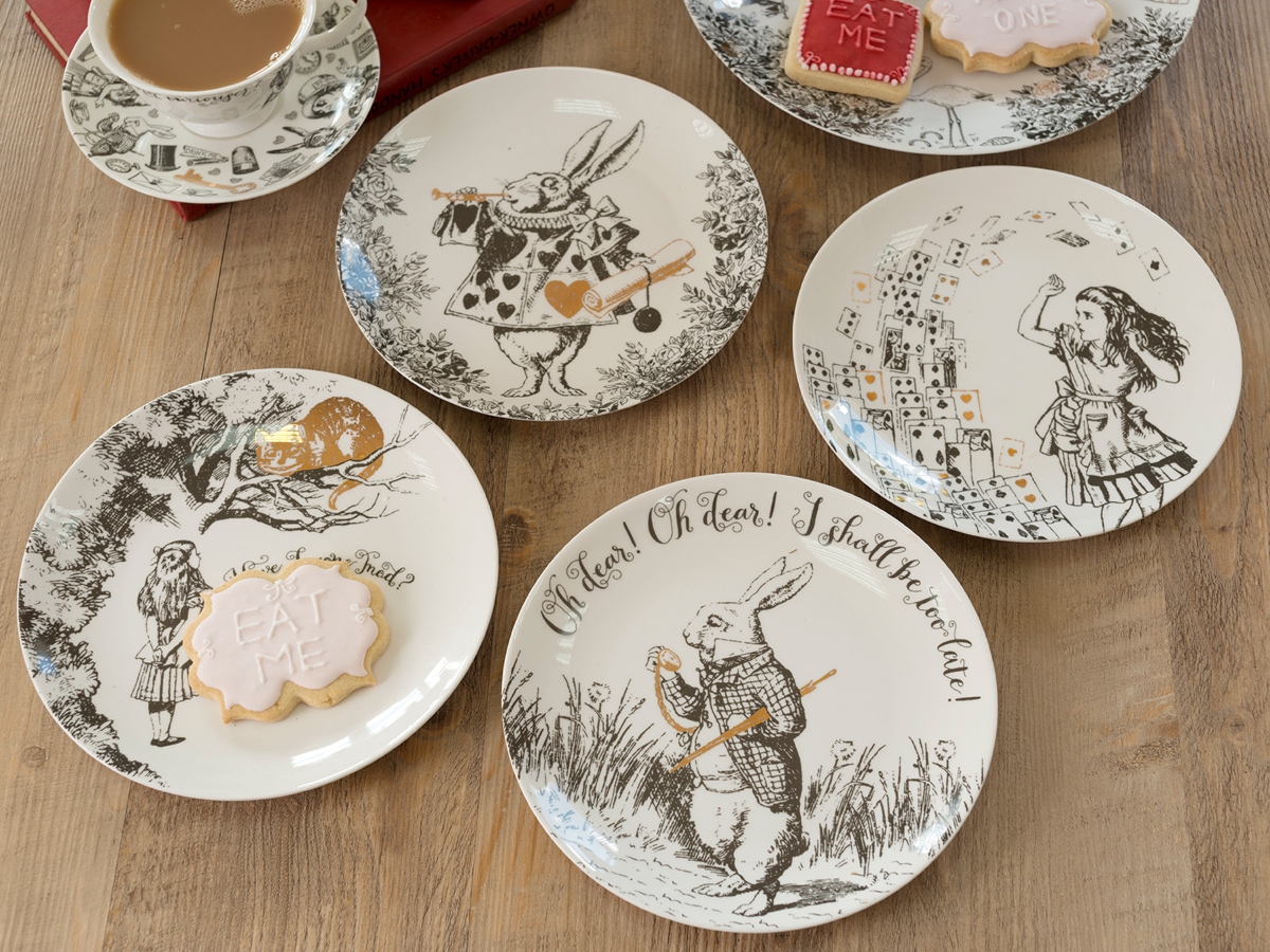 Alice in Wonderland tableware plates