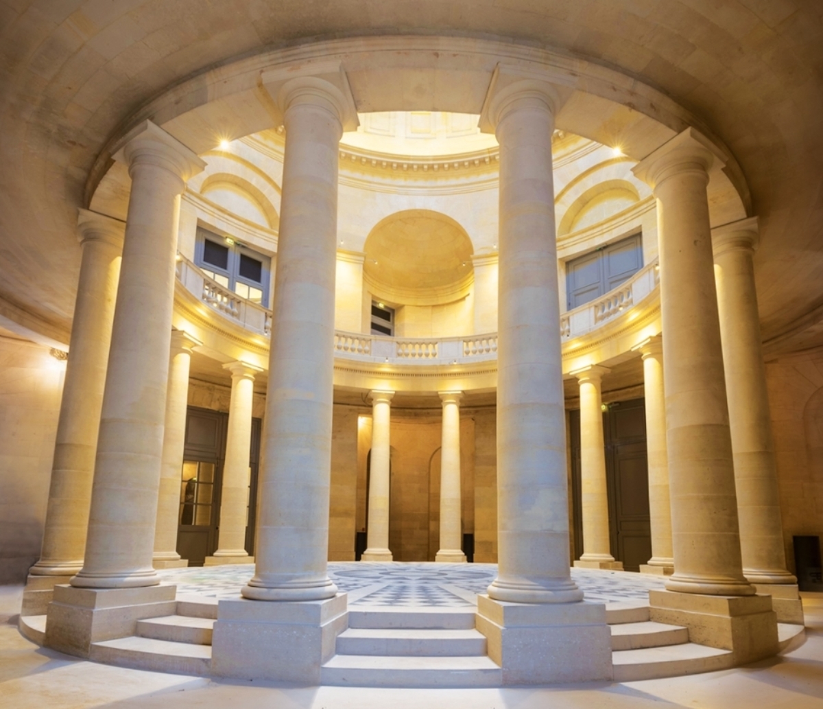 Versailles Espace Richaud rotunda