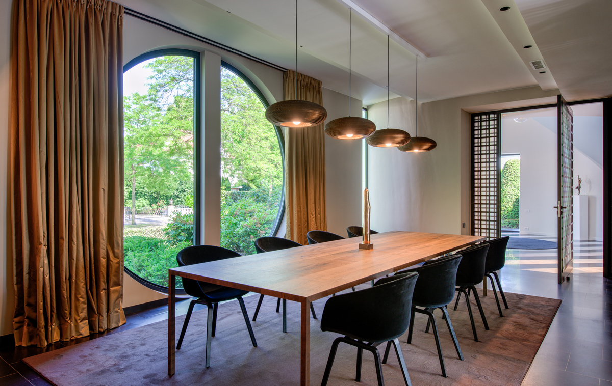 Futuristc villa in Antwerp dining room - Belgium