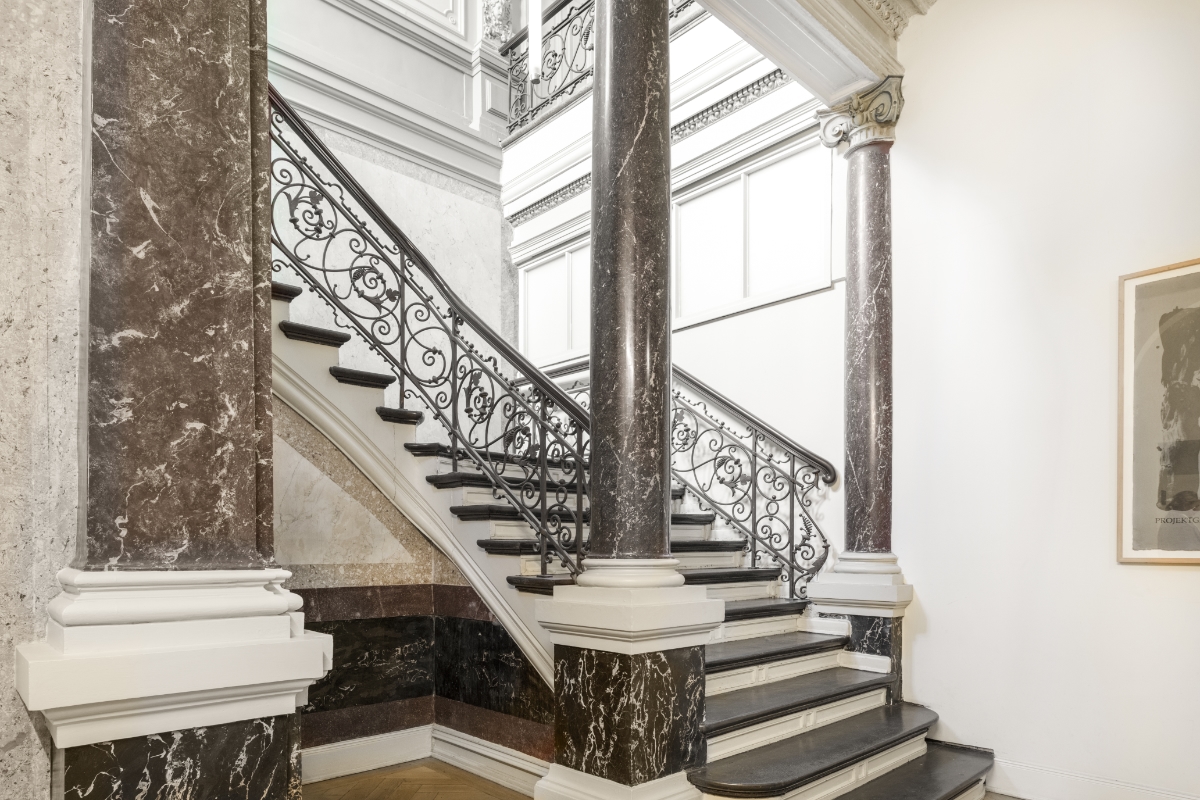 Villa Hambourg staircase