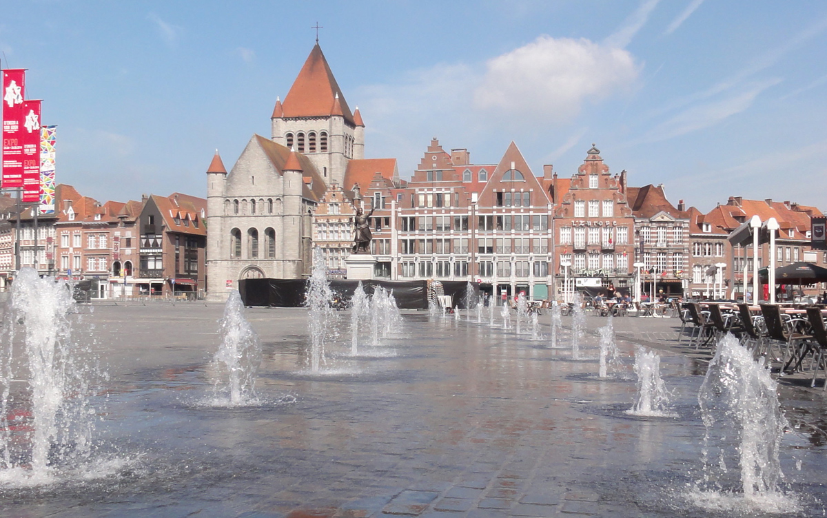 Ville de Tournai la Grand Place