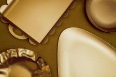 Alessi, les arts de la table italiens sur un plateau doré 