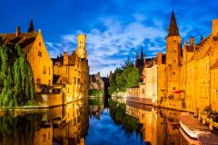 Week-end évasion : Bruges la romantique au fil des canaux