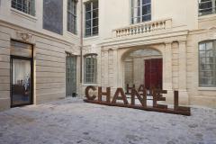 Chanel inaugure une boutique éphémère dans le Marais