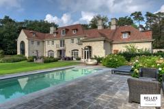 Une villa bourgeoise face au Royal Golf Club d'Anvers, en Belgique