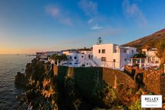 3 villas exclusives, sur le lac Majeur, à Stromboli et à Majorque