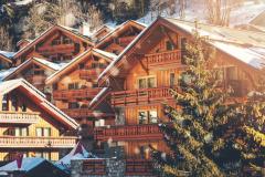 Chalets à Meribel station de ski dans les Alpes, France 