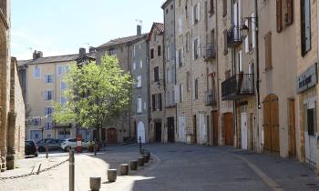 En Lozère, 27,2 % des personnes âgées de 25 ans ou plus sont des multipropriétaires, et possède donc 2 logements ou plus. © Eric Bascol - Getty images