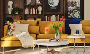 Un canapé convertible dans un intérieur moderne et élégant. © IKEA  