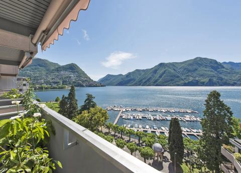 Un appartement panoramique sur le lac de Lugano, en Suisse