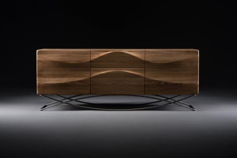 Artisan Designer, producteur manuel de meubles en bois massif