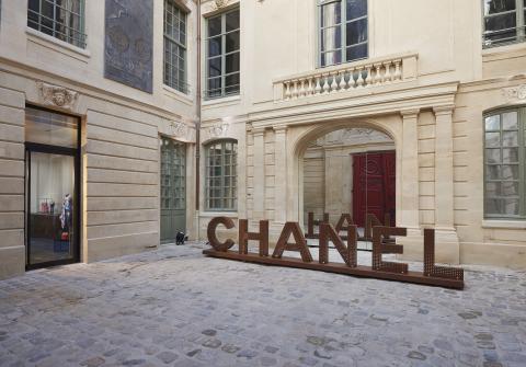 Chanel inaugure une boutique éphémère dans le Marais