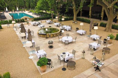 Élégantes et gourmandes, 5 terrasses cultes en Provence