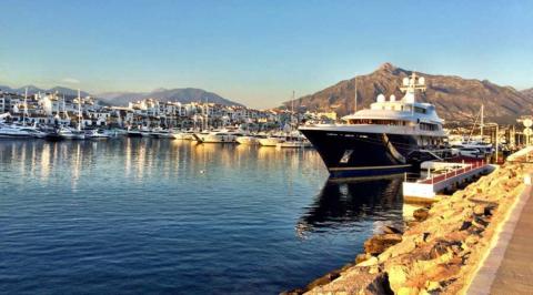 Puerto Banus, marina sélect de Marbella, en Espagne