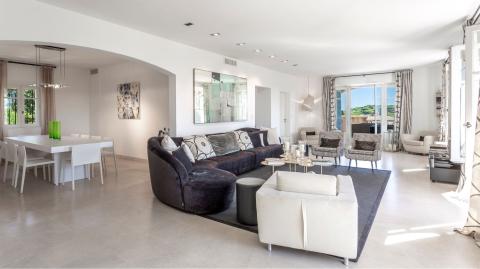 <em>Modifier Article</em> Appartement à Saint-Tropez, la vitrine de l’hyper luxe