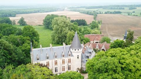 <em>Modifier Article</em> Châteaux néo-gothiques, un patrimoine historique et culturel