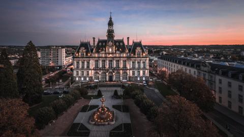 <em>Modifier Article</em> Destination Limoges : la force tranquille au bord de la Vienne