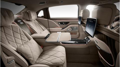 <em>Modifier Article</em> Mercedes-Maybach Classe S, la nouvelle définition du luxe