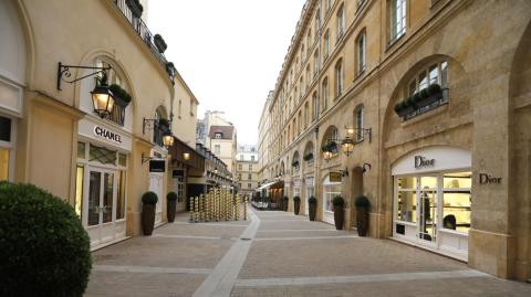 <em>Modifier Article</em> Village Royal, le spot glamour du shopping de luxe à Paris
