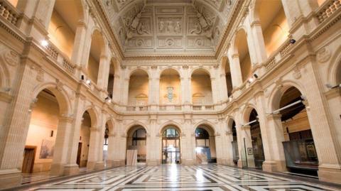 Hall du Palais de la Bourse, à Marseille