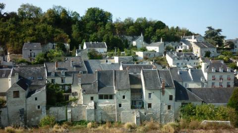 Montsoreau village