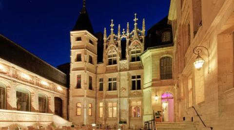 Rouen hôtel Bourgtheroulde cour intérieure