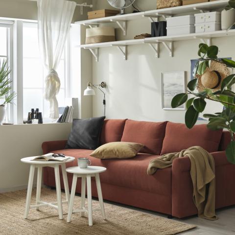 Canapé convertible dans un intérieur bohème