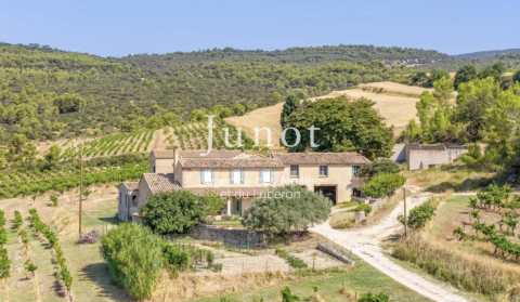 Une propriété viticole de 71 hectares à vendre dans le Luberon