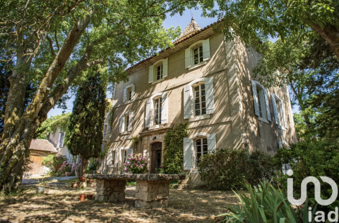 Domaine de luxe à vendre à L'Isle sur la Sorgue 