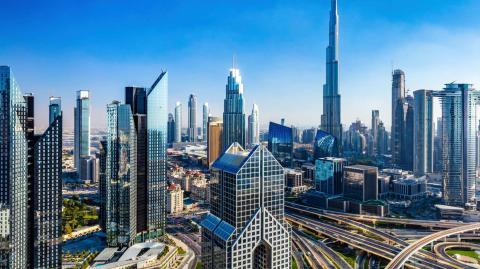 Le marché immobilier de Dubai est toujours en pleine expansion, et le nombre de ventes enregistré atteint des chiffres records. © NiseriN - Getty images