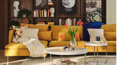 Un canapé convertible dans un intérieur moderne et élégant. © IKEA  